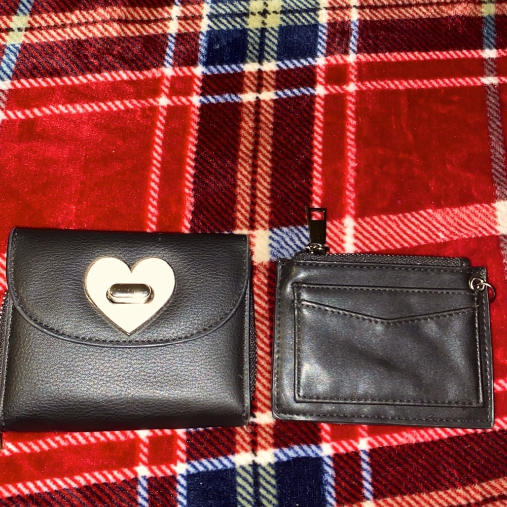 Heart wallet with matching coin purse💕